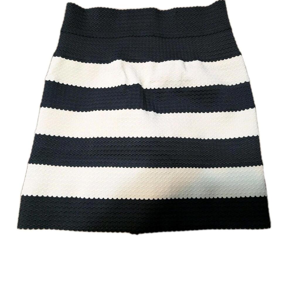 Womens BLVD BLACK &‎ WHITE Striped  Skirt Medium